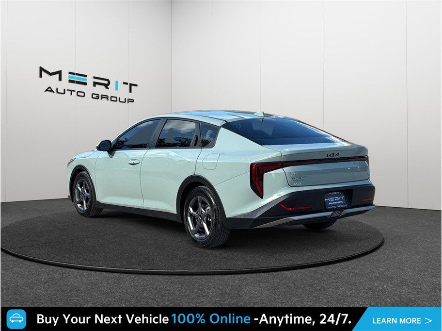 Used 2025 Kia K4 FWD image 7
