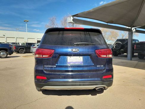 Used 2020 Kia Sorento EX image 5