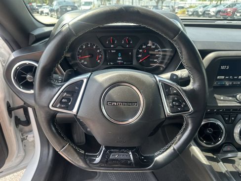 Used 2017 Chevrolet Camaro LT RWD image 19