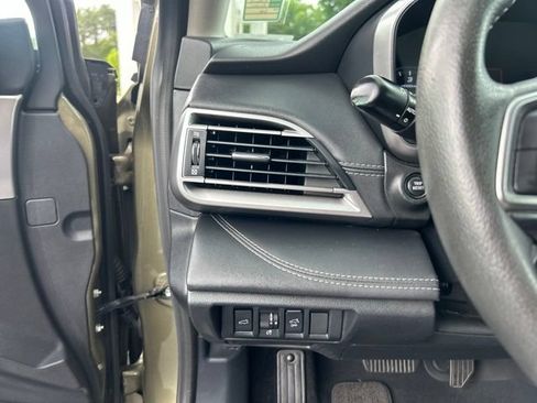 Used 2020 Subaru Outback Limited AWD/4WD image 24