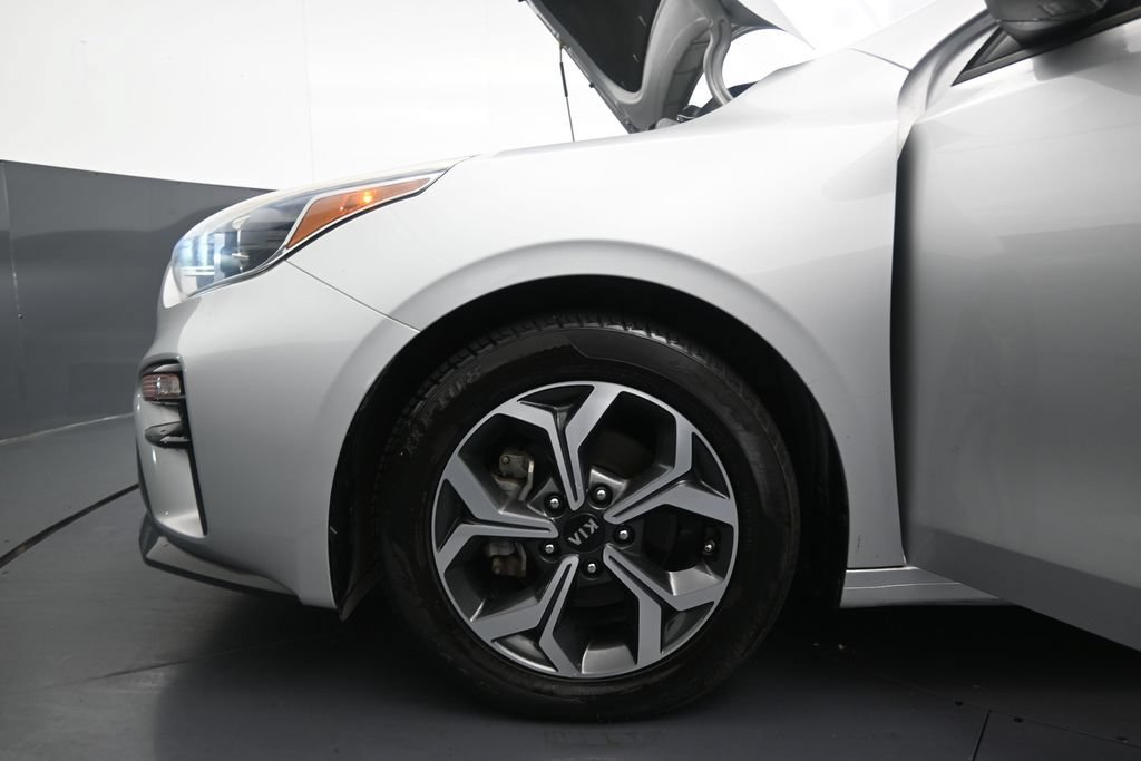 Used 2020 Kia Forte LXS FWD image 13