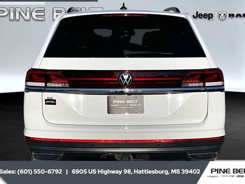 Used 2024 Volkswagen Atlas SE image 4