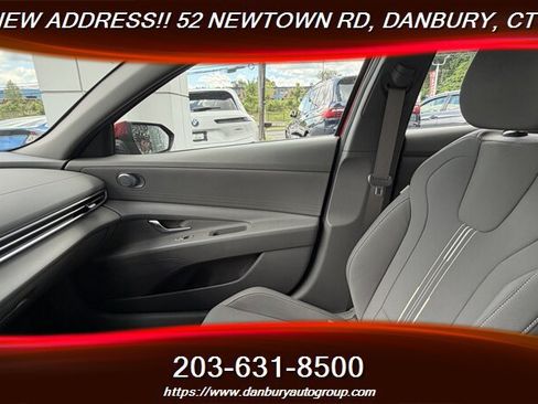 Used 2023 Hyundai Elantra SEL w/ Cargo Package FWD image 12