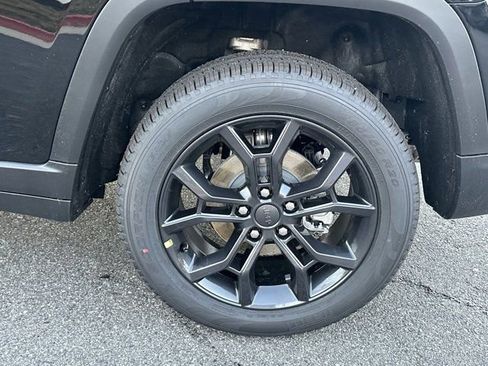 New 2025 Jeep Grand Cherokee Limited image 20