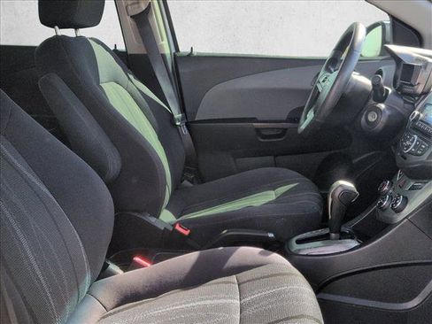 Used 2015 Chevrolet Sonic LT image 18