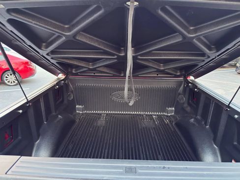Used 2018 Ford F150 Platinum w/ Equipment Group 701A Luxury AWD/4WD image 6