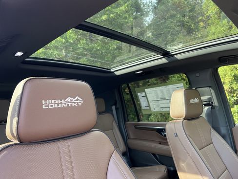 New 2026 Chevrolet Suburban High Country w/ Sun And Tow Package image 33