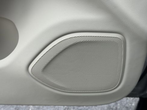 New 2026 Volvo V60 B5 Cross Country Plus w/ Protection Package Premier image 21