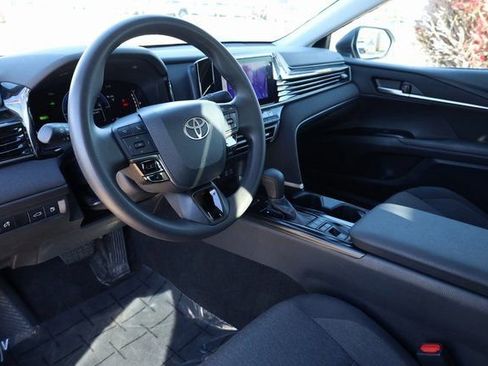 Used 2025 Toyota Camry LE image 10