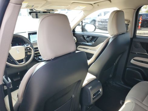 New 2026 Lincoln Corsair Premiere image 26