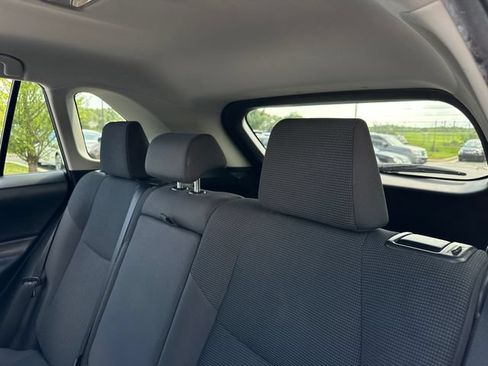 Used 2019 Toyota RAV4 LE FWD image 16