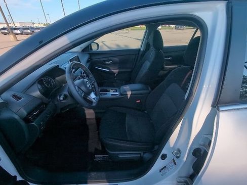 Used 2024 Nissan Sentra SR FWD image 12