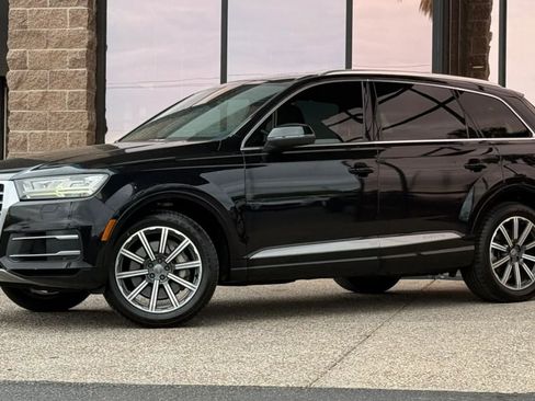 Used 2017 Audi Q7 3.0T Premium Plus AWD/4WD image 3
