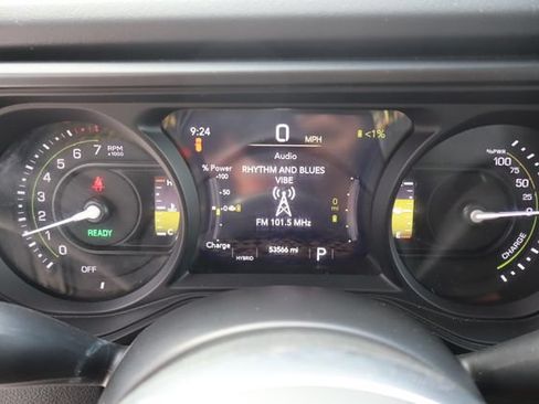 Used 2024 Jeep Wrangler Unlimited Sahara AWD/4WD image 43