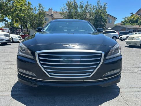 Used 2015 Hyundai Genesis 5.0 RWD image 2