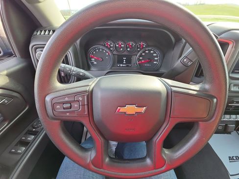 Used 2023 Chevrolet Silverado 1500 Custom image 14