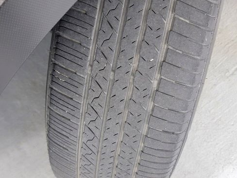 Used 2023 Subaru Forester Limited image 36