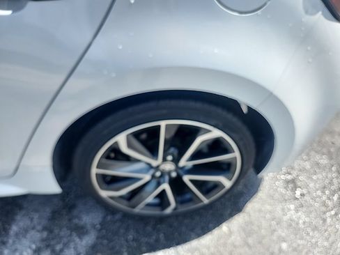 Used 2021 Toyota Corolla XSE FWD image 12