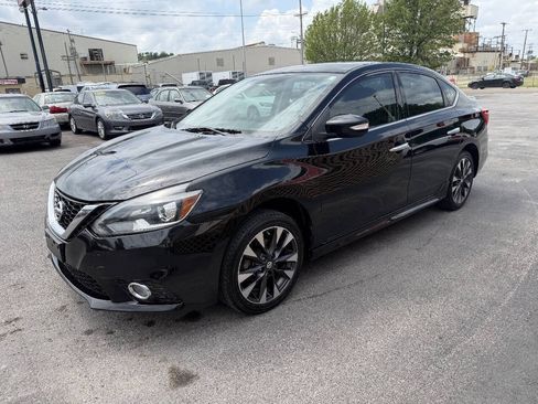 Used 2016 Nissan Sentra SR w/ Driver's Assist Package FWD image 16