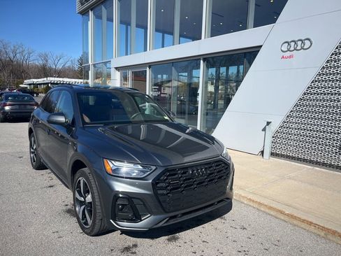 Used 2023 Audi Q5 2.0T Premium Plus w/ Premium Plus Package image 2