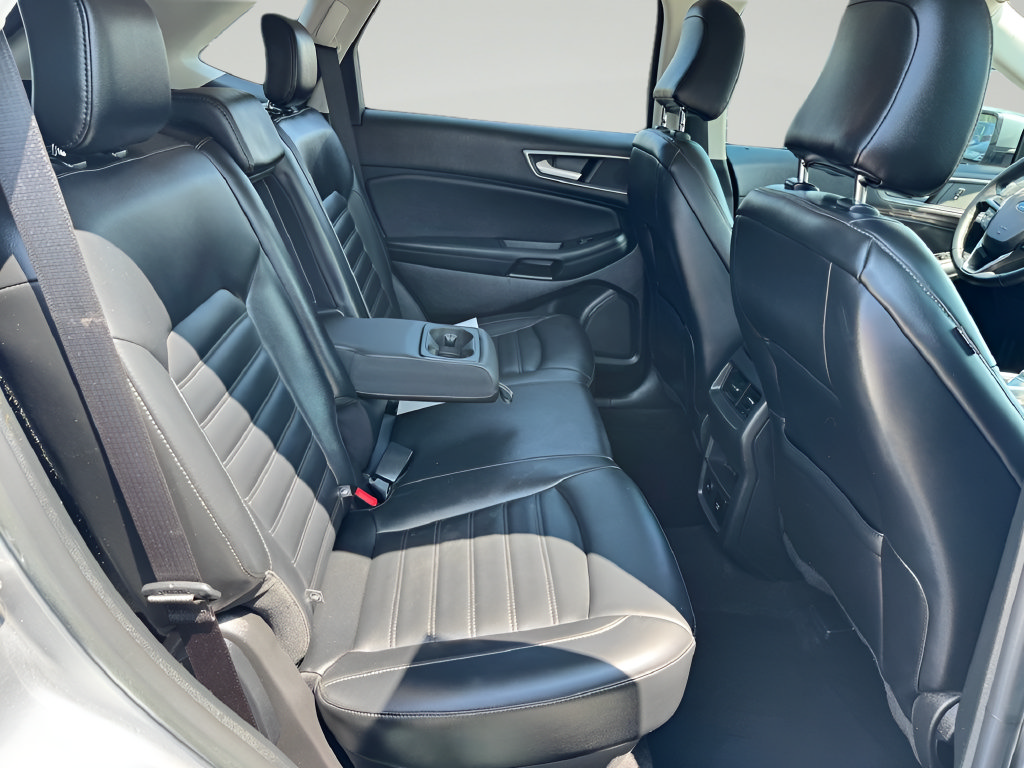 Used 2022 Ford Edge SEL w/ Convenience Package AWD/4WD image 32