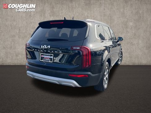 Used 2022 Kia Telluride EX image 3