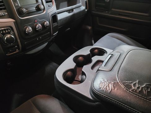 Used 2019 RAM 1500 Express w/ Express Value Package AWD/4WD image 26