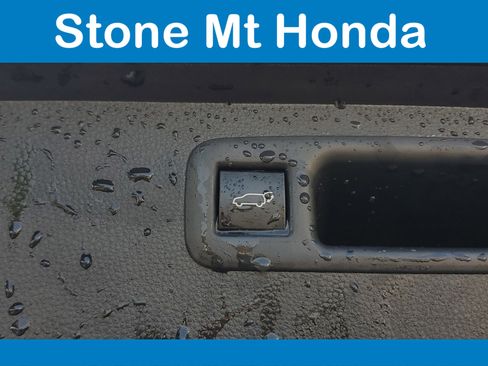 Used 2021 Toyota Highlander Platinum image 11