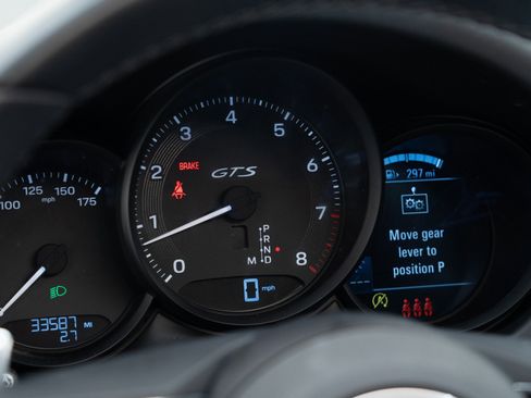 Certified 2023 Porsche Macan GTS image 25