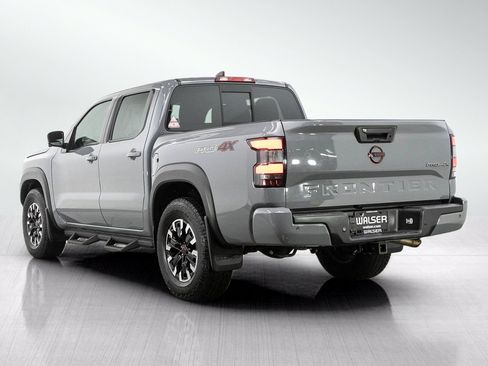 Used 2022 Nissan Frontier PRO-4X AWD/4WD image 3