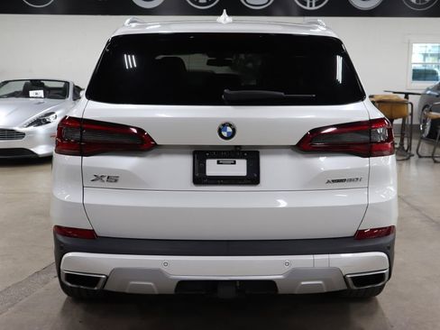 Used 2019 BMW X5 xDrive50i image 4