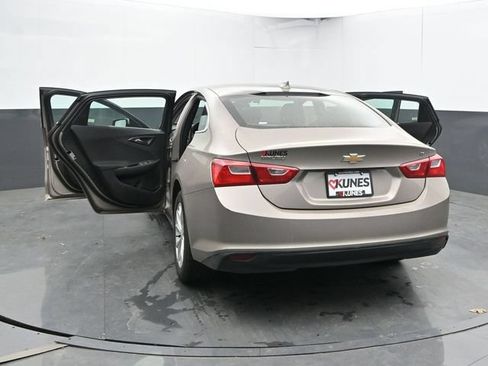 Used 2023 Chevrolet Malibu LT FWD image 31