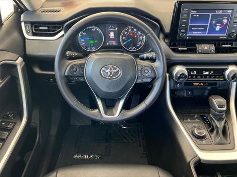 Certified 2022 Toyota RAV4 XLE Premium image 15
