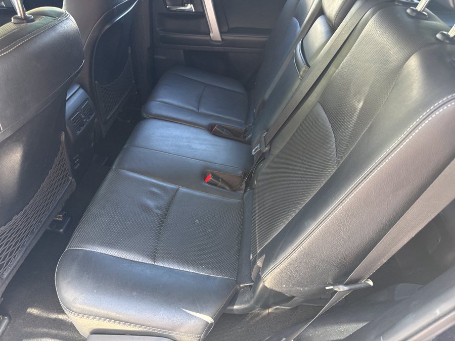 Used 2015 Toyota 4Runner Limited AWD/4WD image 21