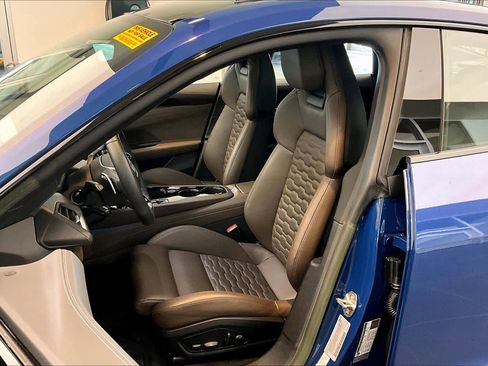 Used 2023 Audi e-tron GT Prestige w/ Prestige Package image 7