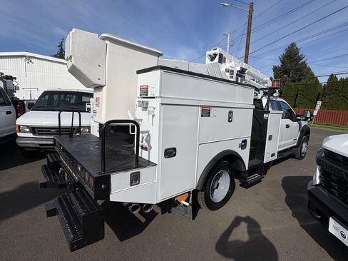 Used 2017 Ford F550 4x4 SuperCab Super Duty image 11