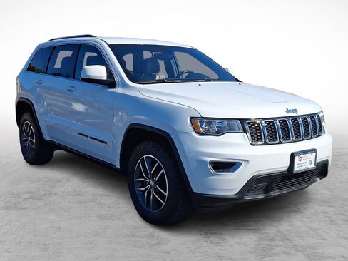 Used 2018 Jeep Grand Cherokee Laredo image 7