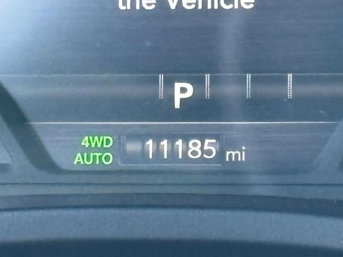Used 2025 RAM 1500 Laramie AWD/4WD image 16