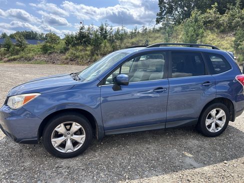 Used 2014 Subaru Forester 2.5i Limited w/ Protection Package #2 AWD/4WD image 2