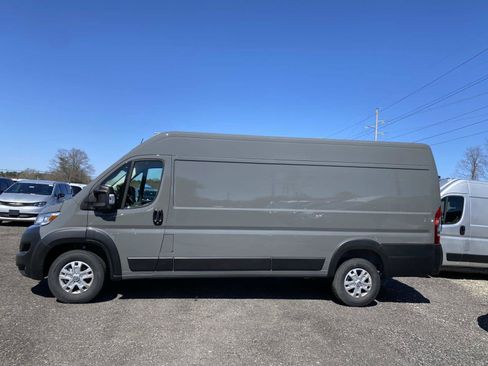 New 2025 RAM ProMaster 3500 w/ Quick Order Package 22H SLT+ FWD image 4