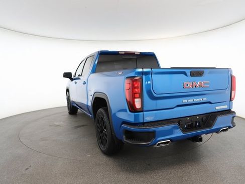 Used 2022 GMC Sierra 1500 Elevation w/ Preferred Package image 12