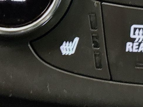 Certified 2022 Chevrolet Traverse RS image 22