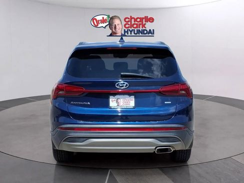 Used 2022 Hyundai Santa Fe SE image 4