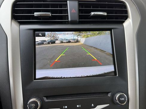 Used 2015 Ford Fusion SE w/ Equipment Group 202A image 20