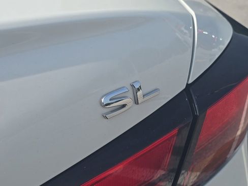 Used 2020 Nissan Altima 2.5 SL FWD image 12