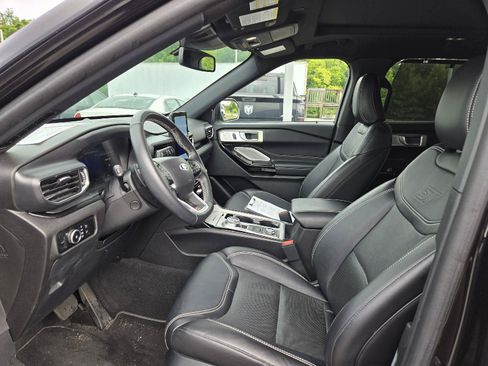 Used 2023 Ford Explorer ST w/ Equipment Group 401A AWD/4WD image 16