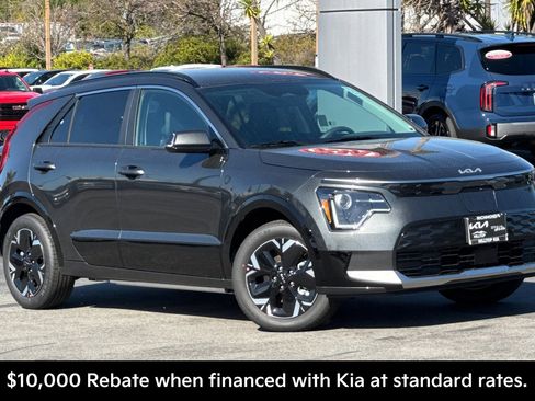 New 2026 Kia Niro Wind FWD image 2