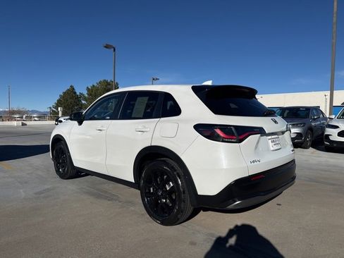 Used 2023 Honda HR-V Sport image 7