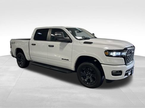 Used 2025 RAM 1500 Big Horn AWD/4WD image 5