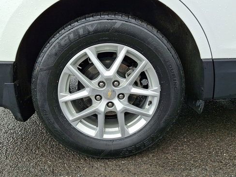 Certified 2023 Chevrolet Equinox LS w/ LPO, Floor Liner Package AWD/4WD image 35